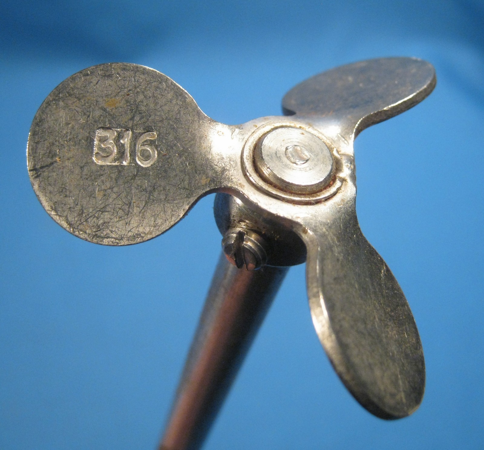 STAINLESS STEEL STIRRER SHAFT 3 BLADE PROPELLER 300 X 8 MMFREE SHIPPING 6