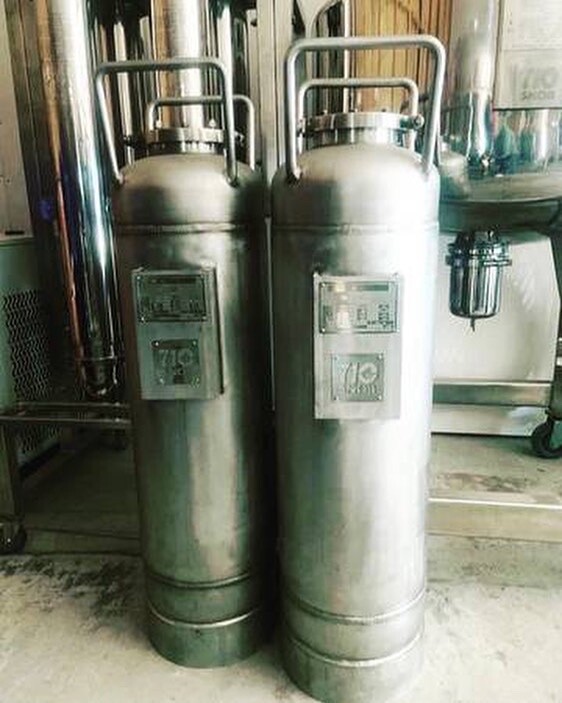 40lbs Closed Loop Extractor ASME Stamped, racked rolling rack and USA shipping