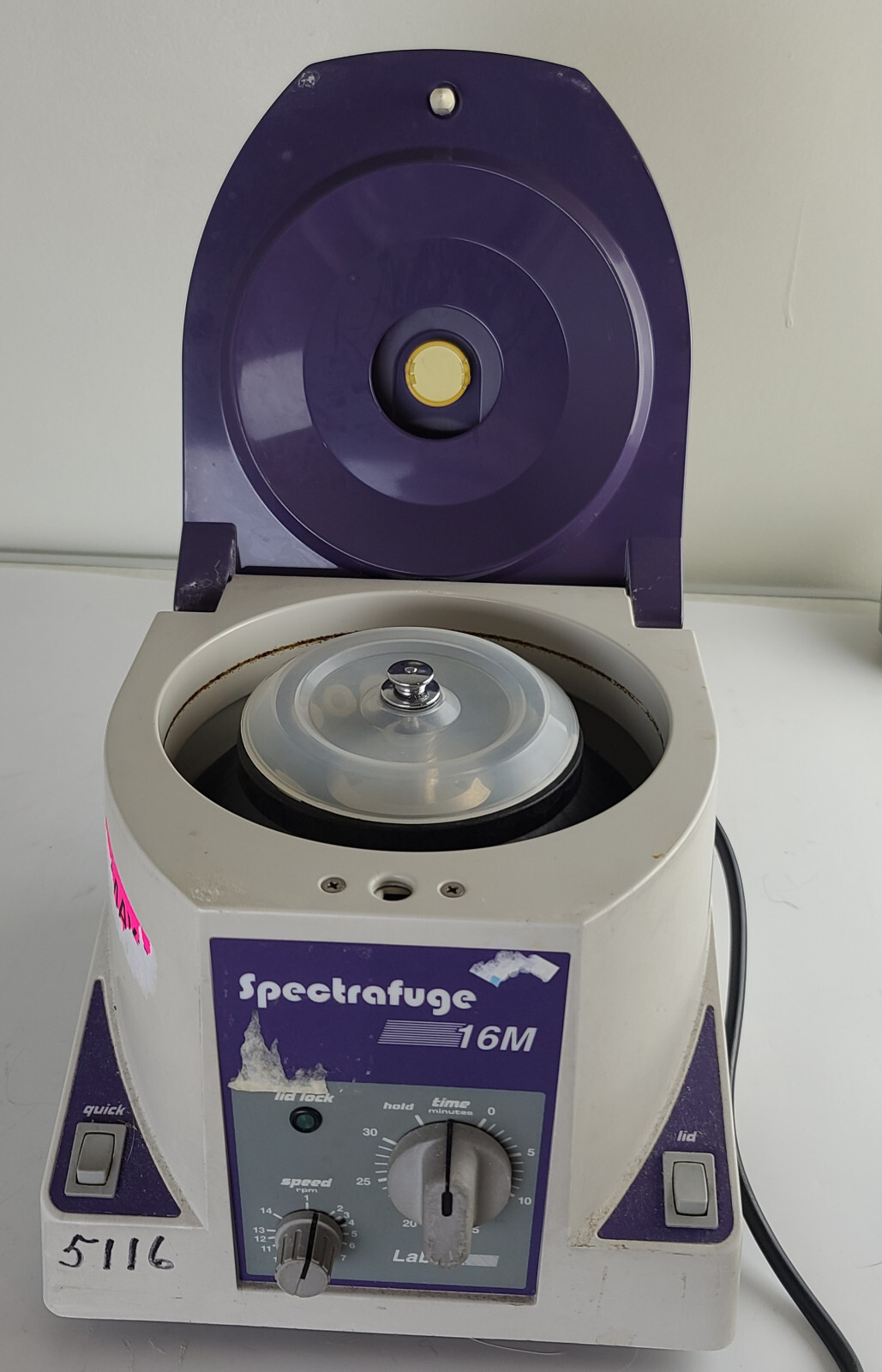 Labnet Spectrafuge 16M MicroCentrifuge 18×1.5/2mL – Runs