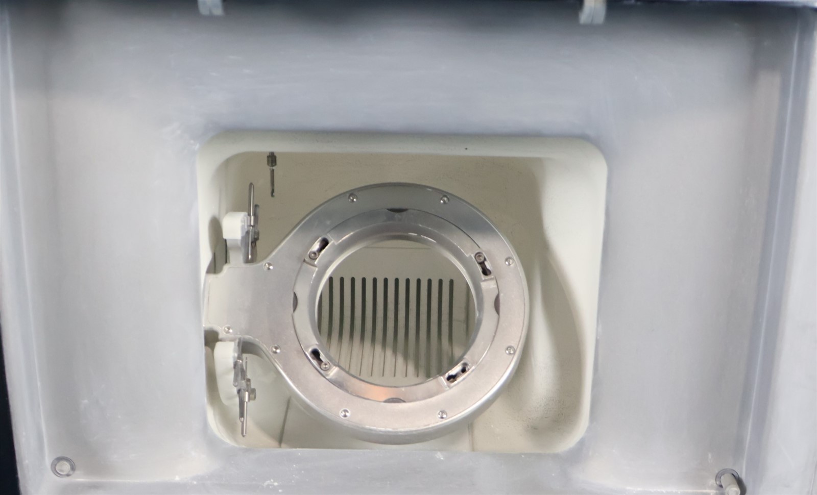 Amann Girrbach Ceramill Mikro 5X 5-Axis Dental Milling Machine Dry Zirconia