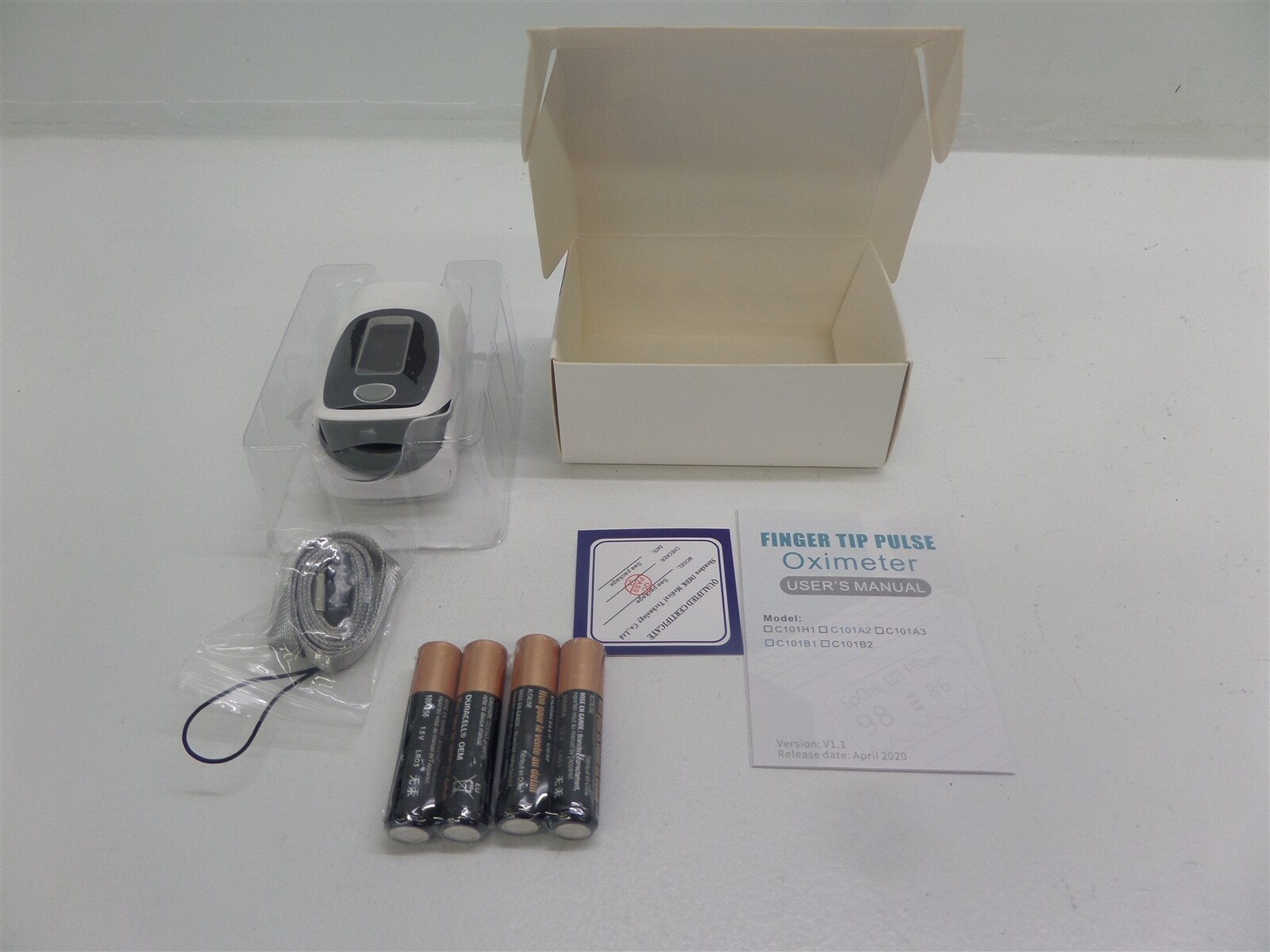 iMDK Fingertip Pulse Oximeter Model C101A3