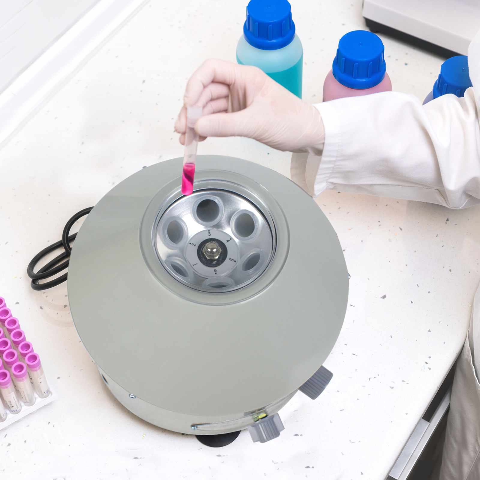 Electric Centrifuge Machine Laboratory Medical Practice 4000rpm 1435g 20 ml x 6