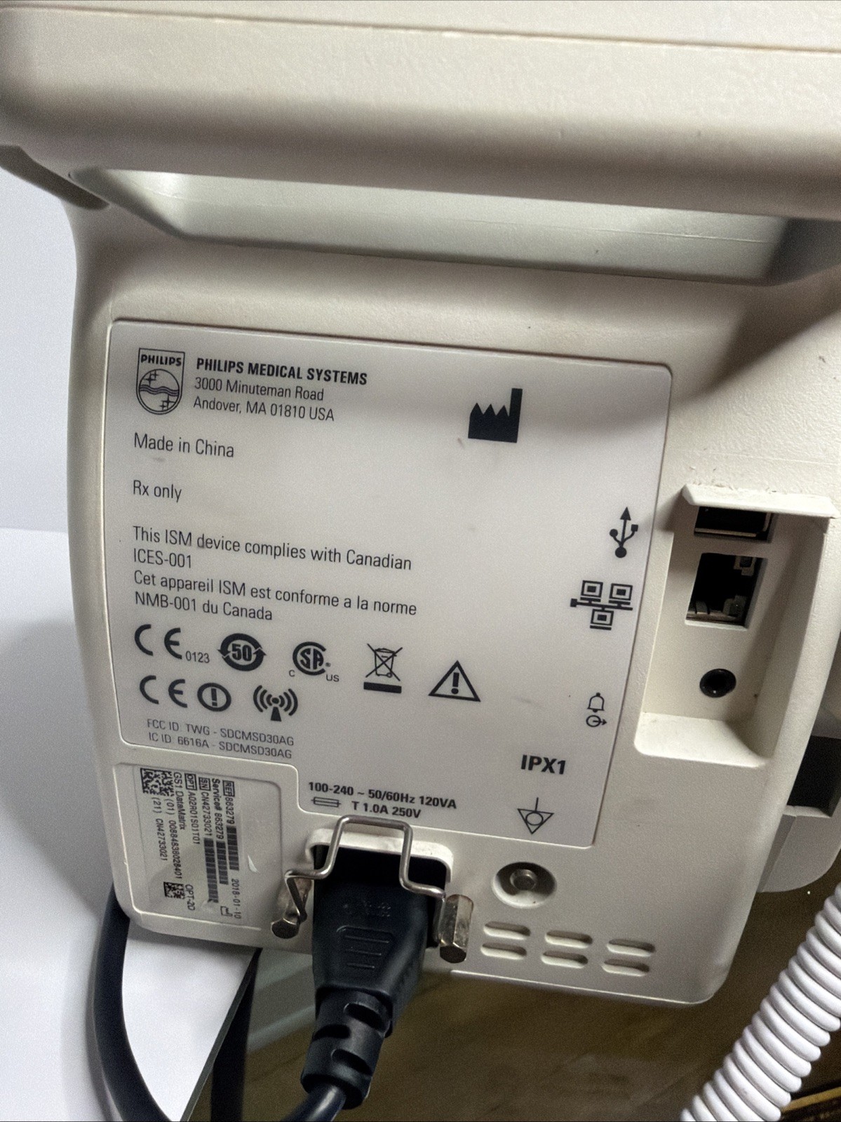 lot x 2 Philips SureSigns VS2+ Patient Vital Signs Monitors – with power cables