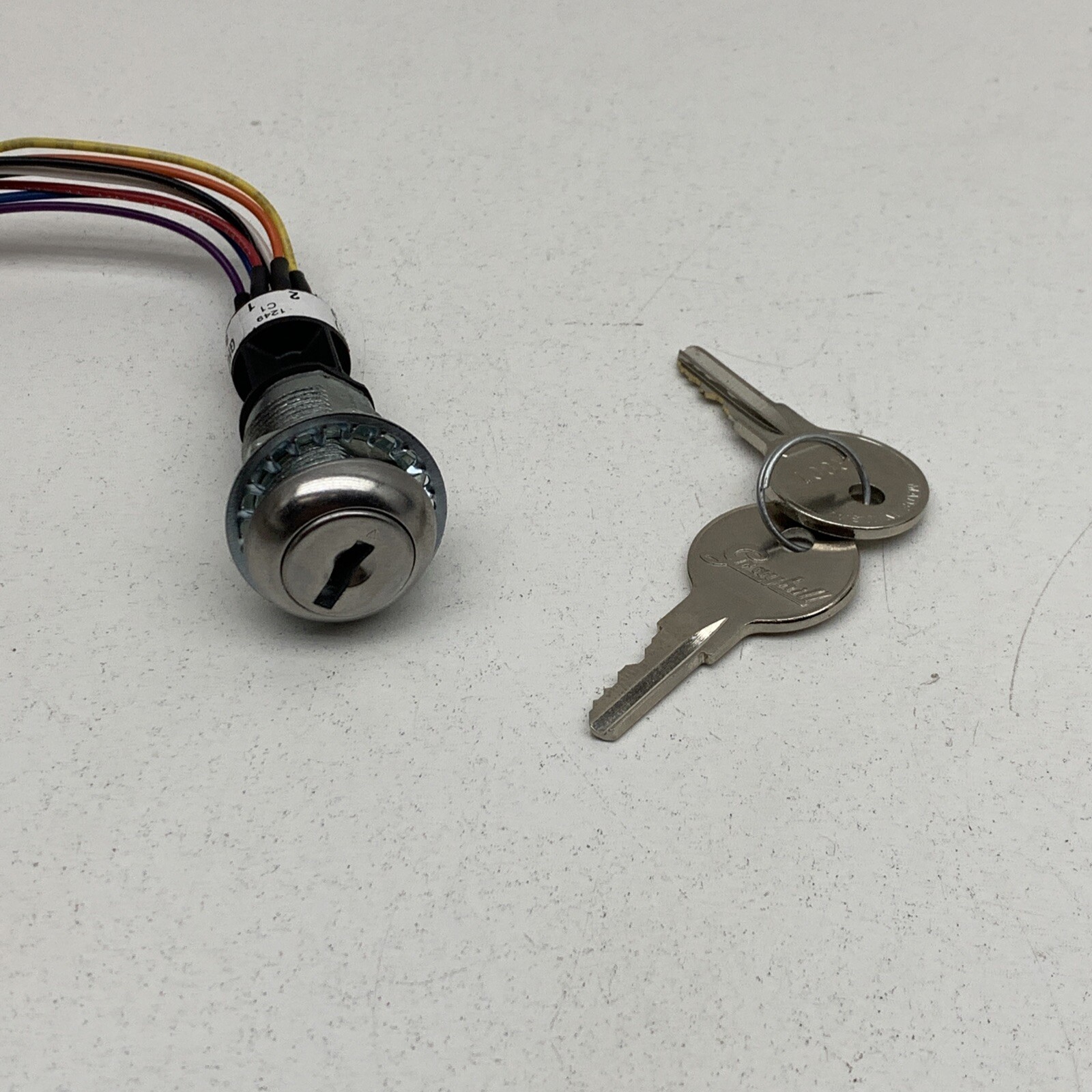 Grayhill 58YY500047 Key Switch 3-Position Double Pole 115/220V