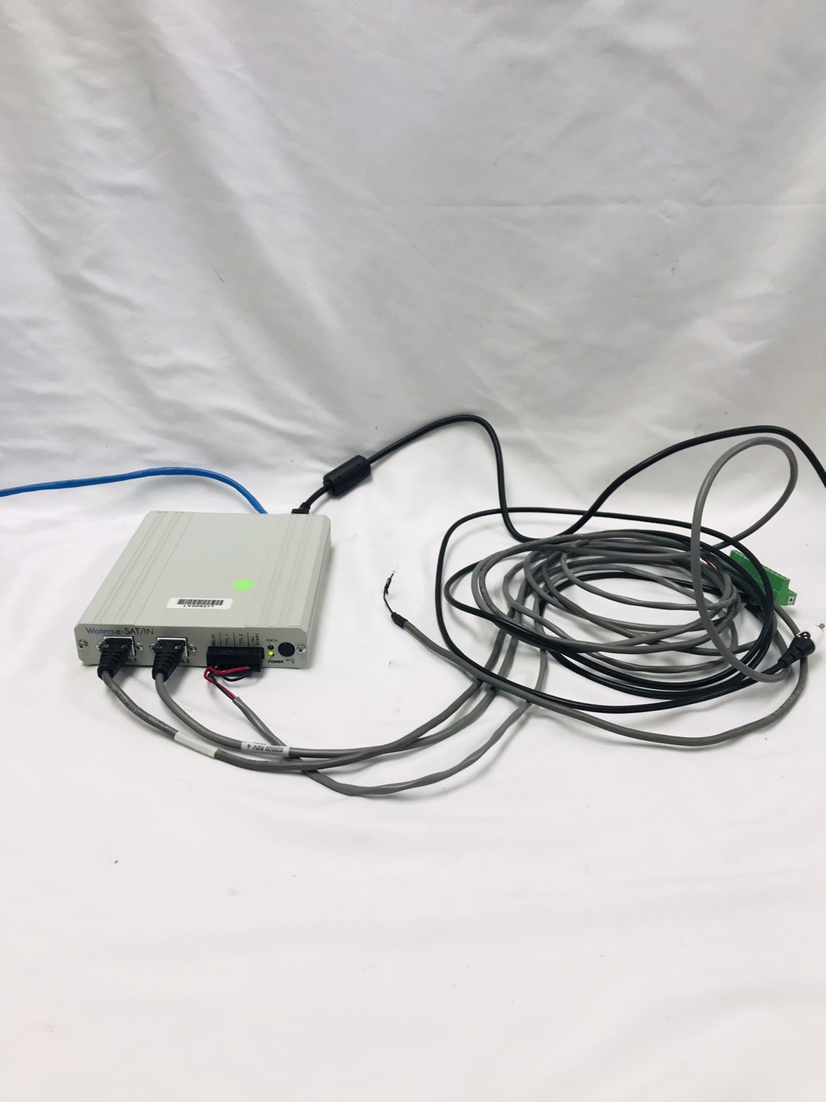 Waters eSAT/In Analog to Digital Interface Box with cables & Power Adapter