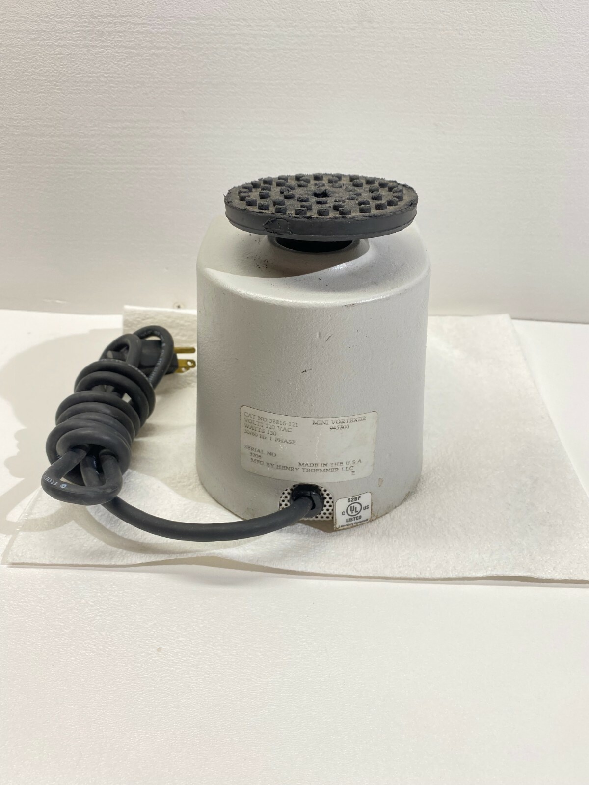 VWR Mini Vortexer 58816-121 Model 945300 VM-3000 Flat Top With Warranty