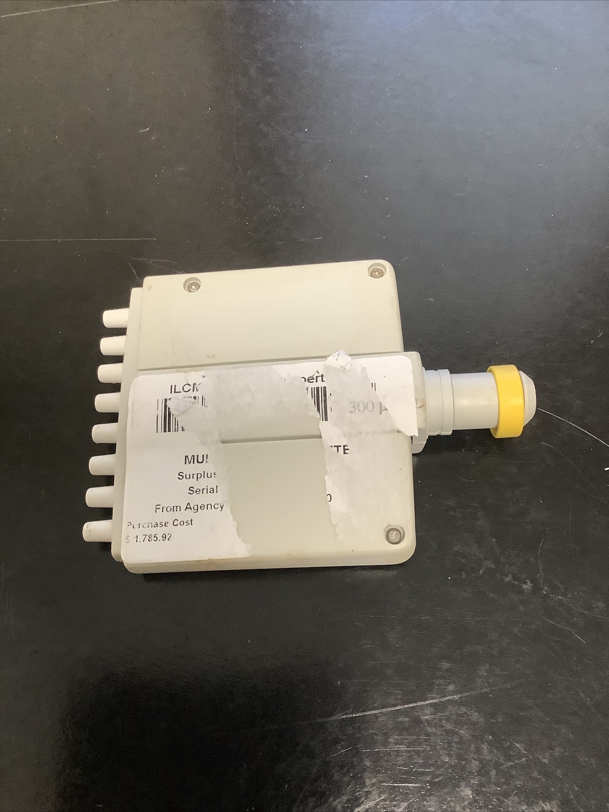 Unbranded Lot of 2 Multichannel Pipette 300ul