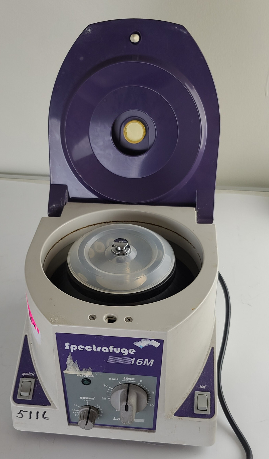 Labnet Spectrafuge 16M MicroCentrifuge 18×1.5/2mL – Runs