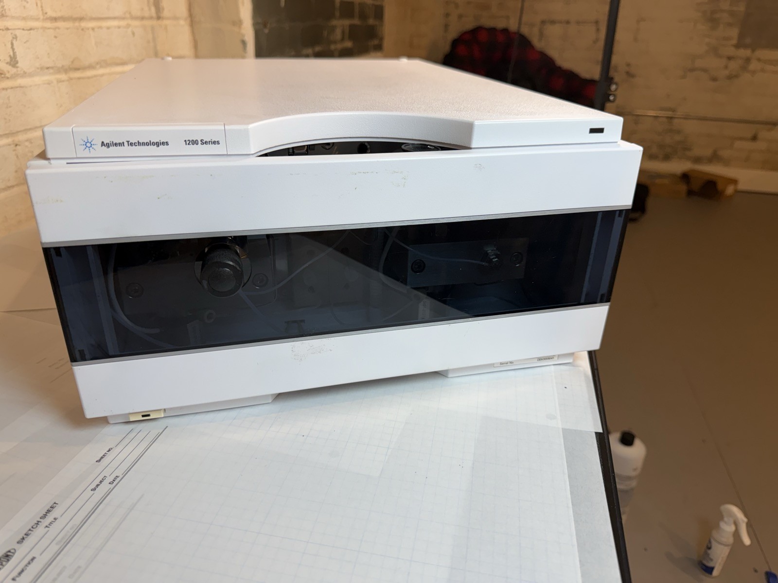 Agilent 1200 G1312A Binary Pump HPLC S/N DE63059041 — Powers On, Pumps Water