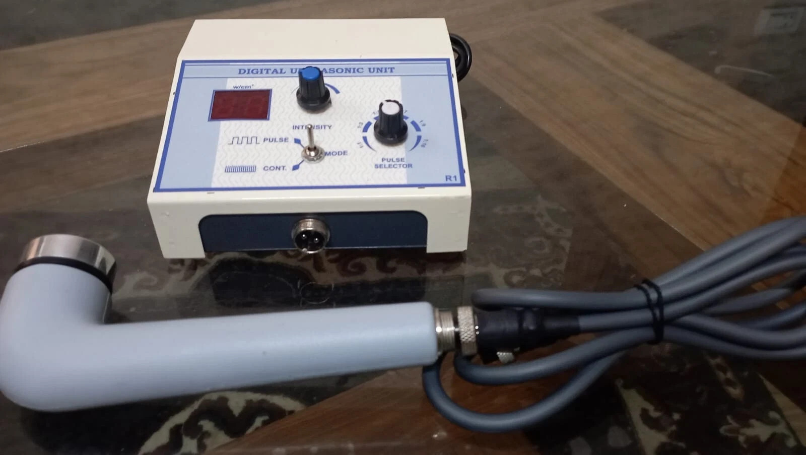 Portable 1Mhz Physiotherapy Machine US Ultrasound Therapy Physical Therapy Unit.