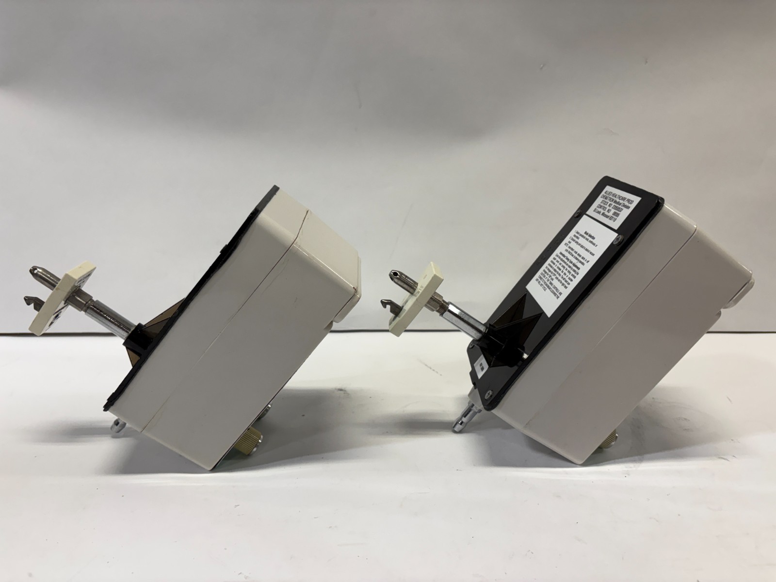 (LOT OF 2) Chemetron Vacutron 22-05-0532 Continuous/Intermittent Regulator