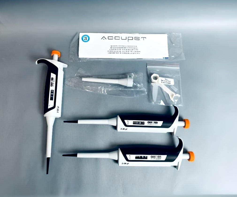 Oxford Accupet Pro Pipette 20 ul Single Channel Set of 3 Pipettes
