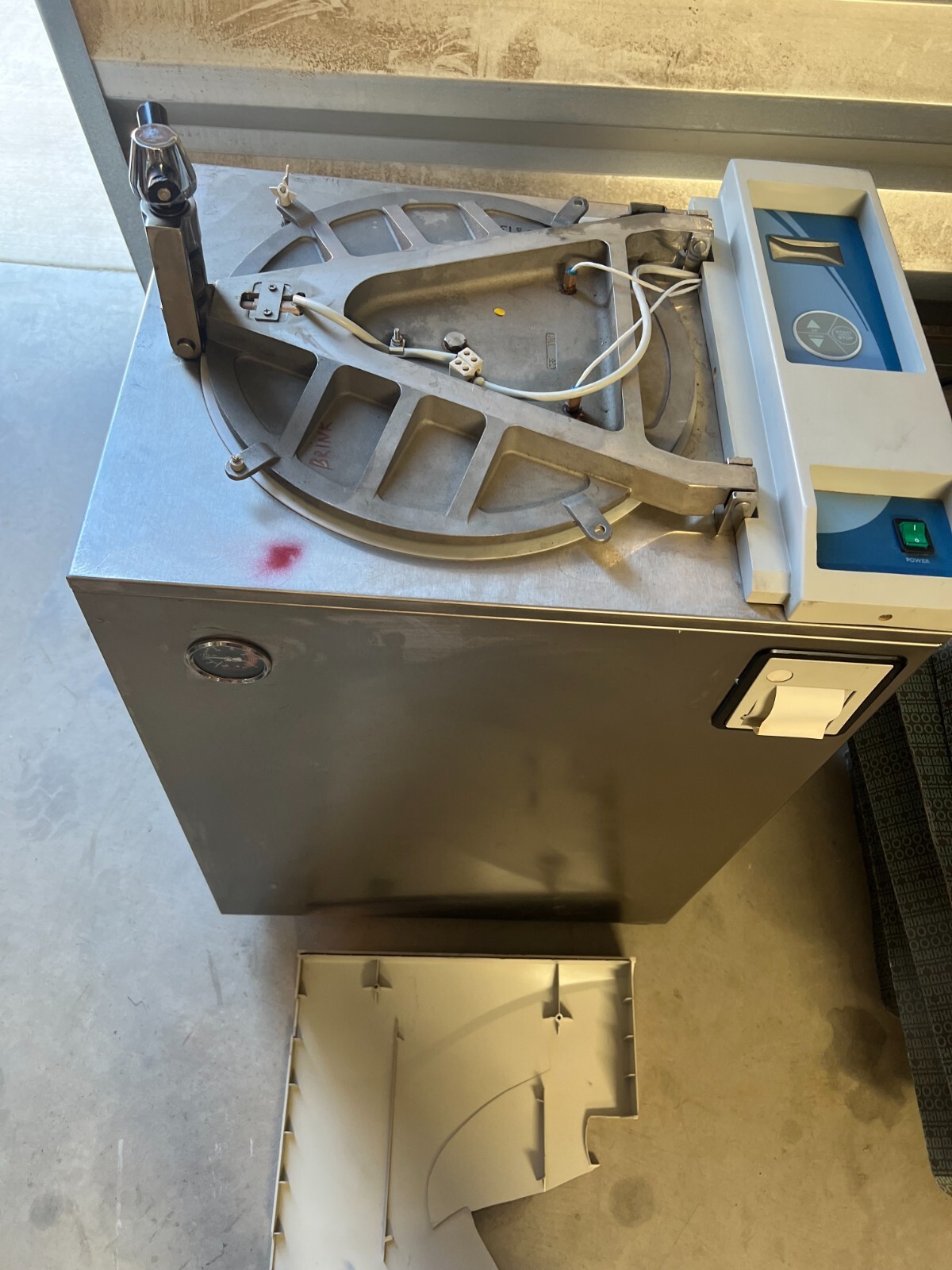 Heidolph Tuttnauer 3870 ELV Vertical Top Loading Automatic Autoclave Sterilizer