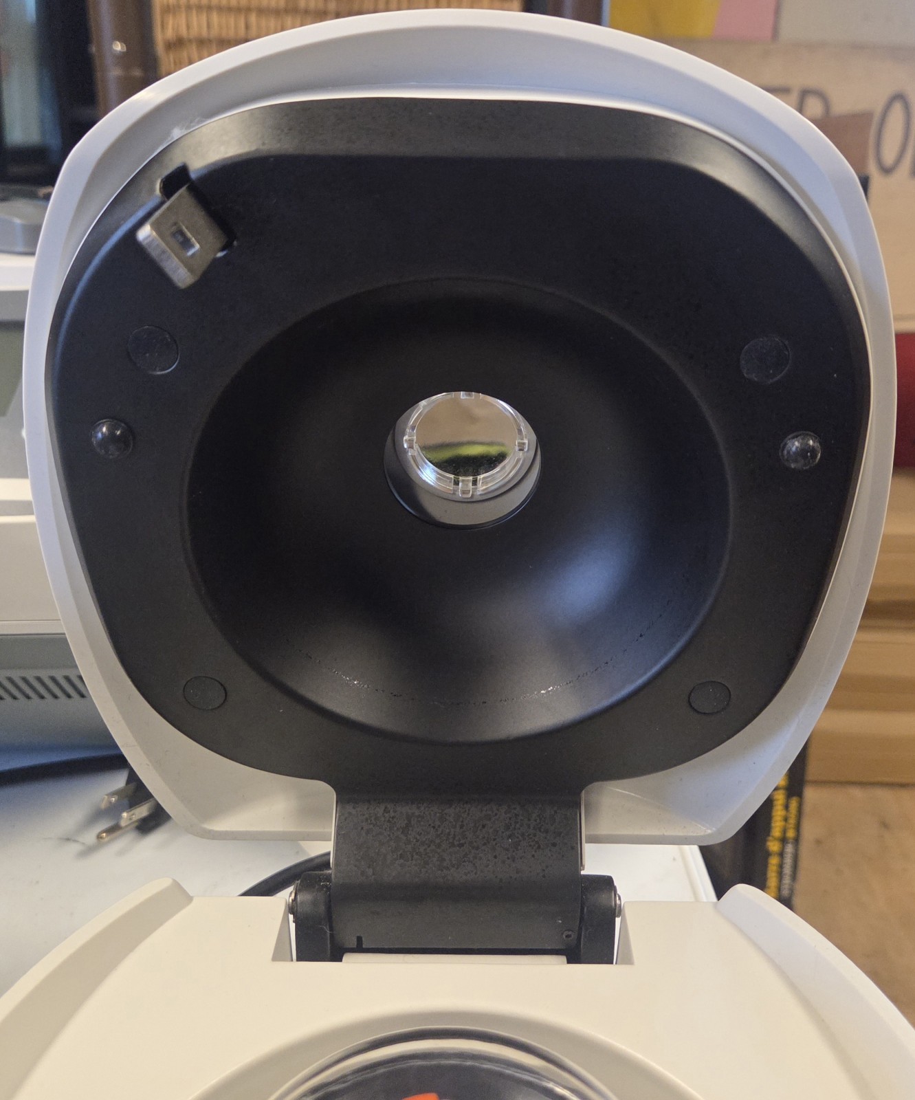 VWR C1603 High Speed Microcentrifuge 15,500 RPM Centrifuge w/ Rotor & Lid