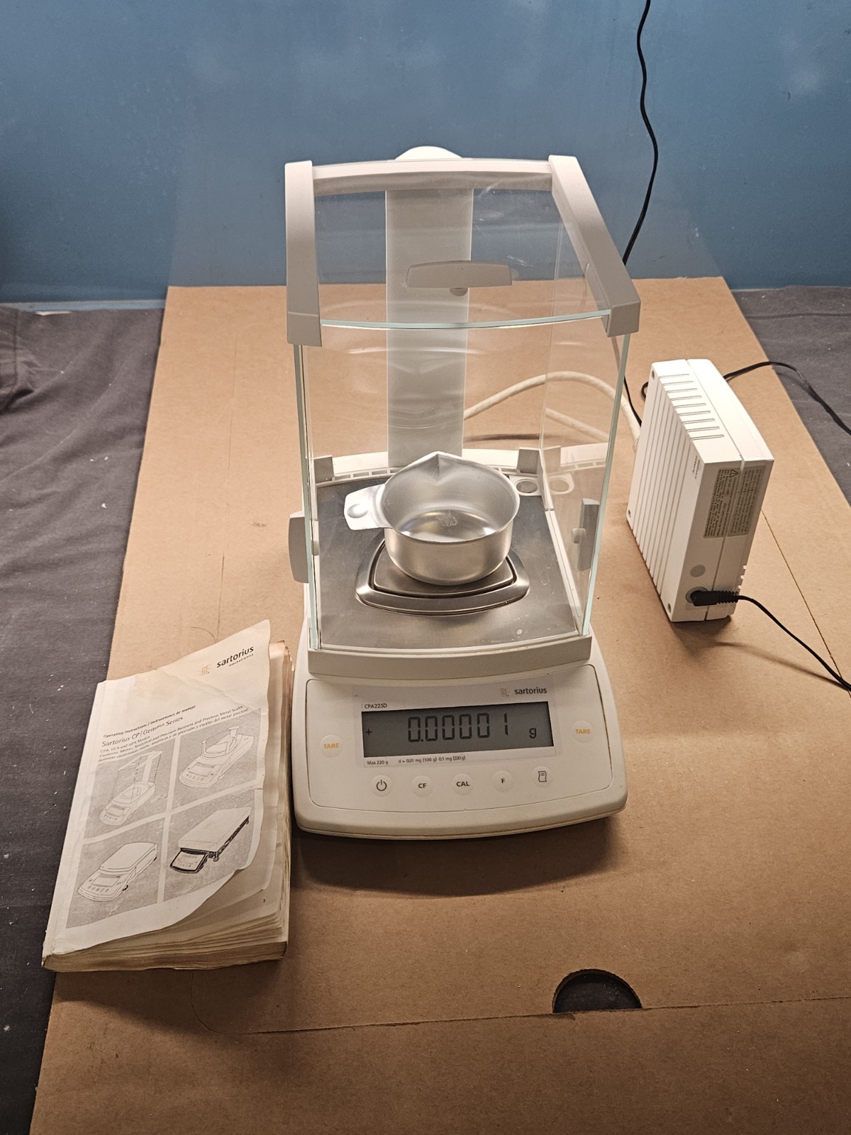 Sartorius CPA225D Semi-Micro Analytical Balance Scale