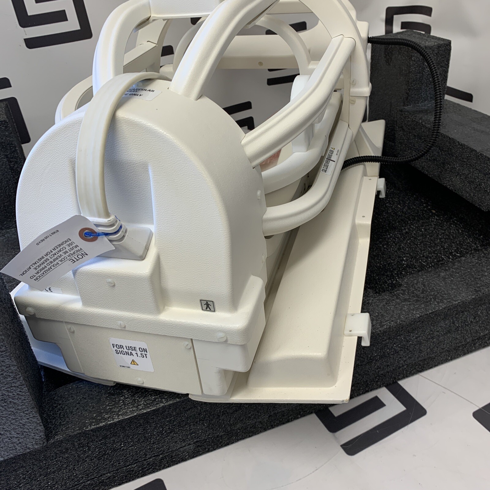 Medrad M64NVA 1.5T Signa Neurovascular MRI Coil 87305-T-465 RF Rate 30.0 3.6 8.0