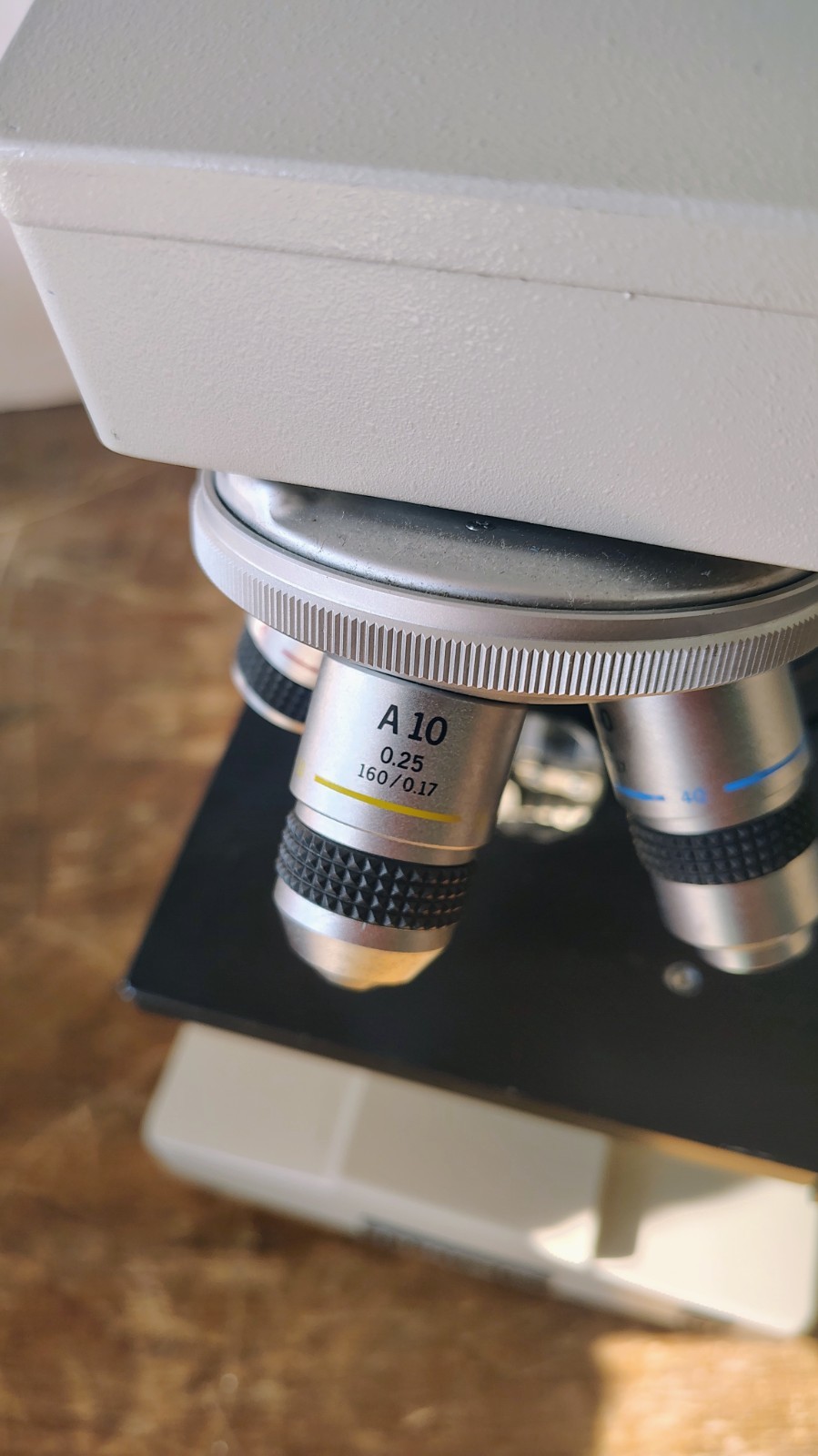 Olympus CH CHBS Binocular Microscope 3 Objectives A4 A10 A40 Oculars CWHK 10X