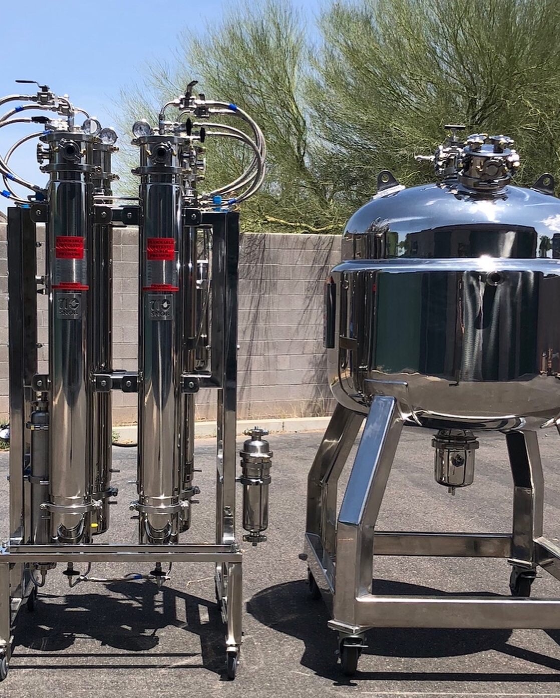 40lbs Closed Loop Extractor ASME Stamped, racked rolling rack and USA shipping