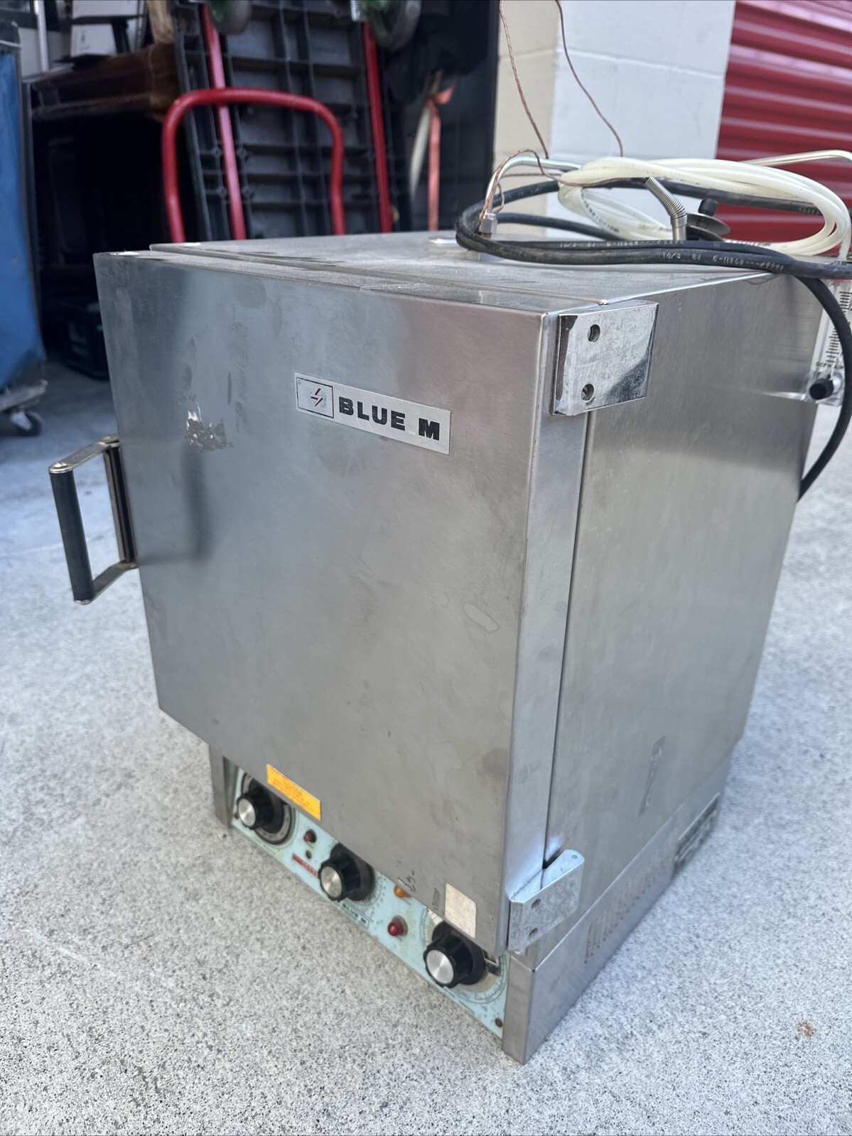 BLUE M OV-12A OVEN INNER DIMENSIONS 12”H X 12”W X 12”D_AS-PICTURED_AS-IS_FCFS!~