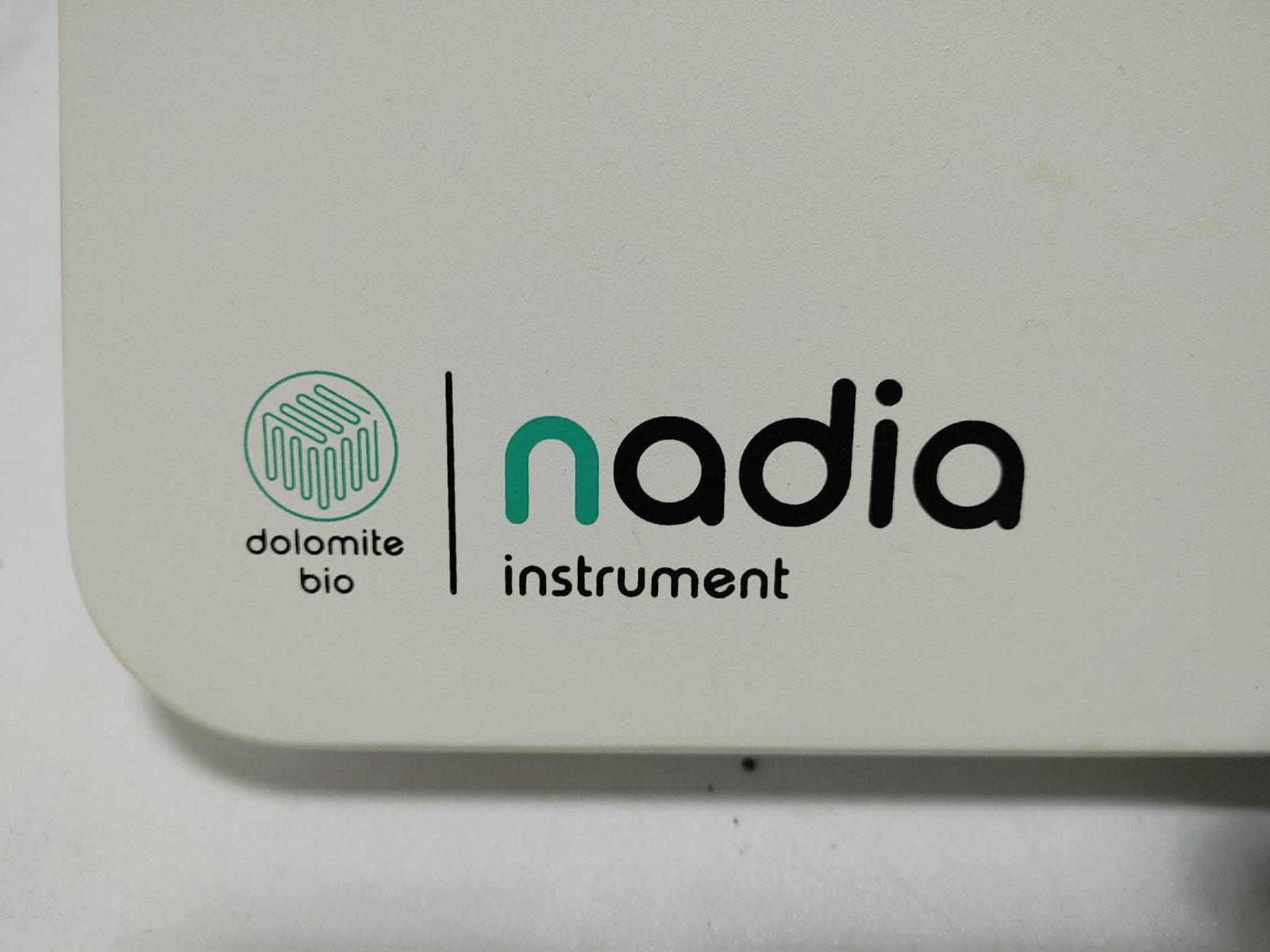 Dolomite Bio Microfluidics Nadia Instrument Innovate Single Cell Analyzer