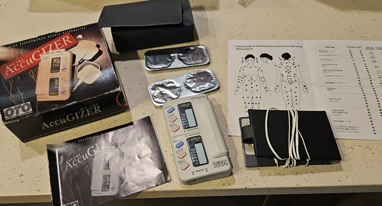 OTO Bodycare AccuGIZER ST-121 Dual Channel Electrotherapy Muscle Stimulator TENS