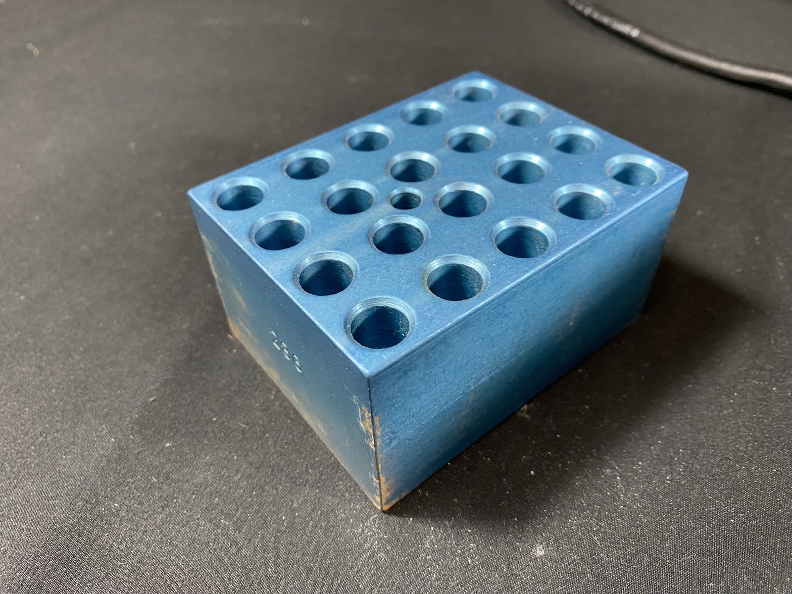 VWR 120V 100W 50/60Hz Standard Heatblock With 20 Hole Block Cat. No. 13259-030