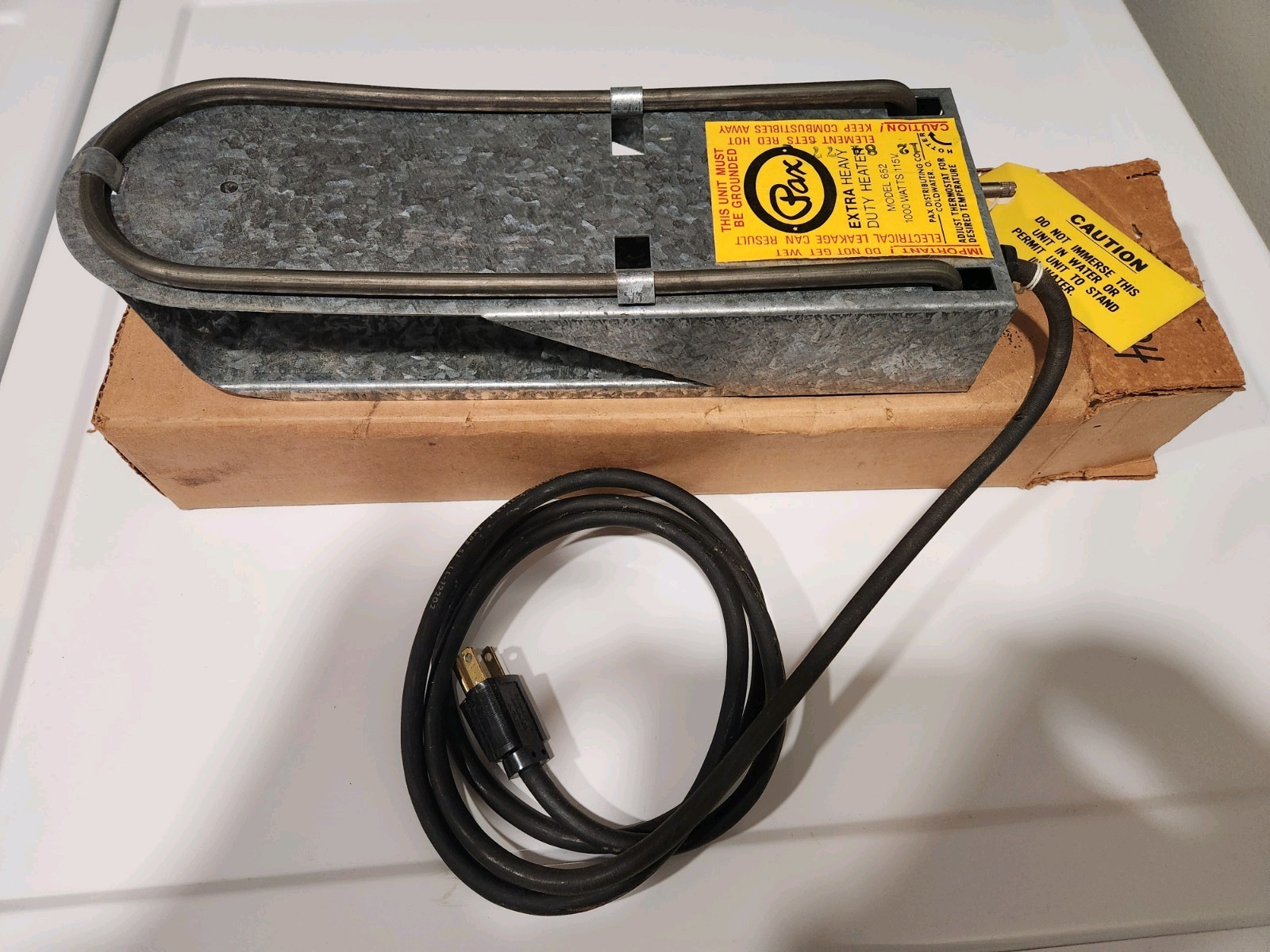 Vtg Pax Extra Heavy Duty Model 652 Heater 1000W 115V Farm Lvstk Fountain NOS