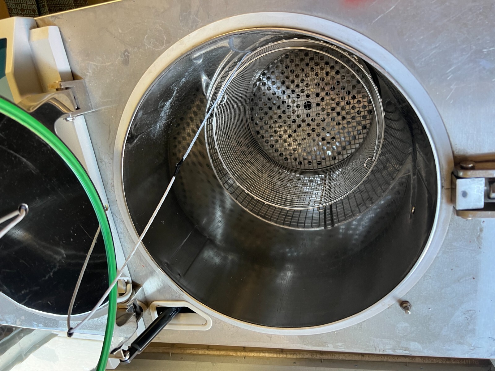 Heidolph Tuttnauer 3870 ELV Vertical Top Loading Automatic Autoclave Sterilizer