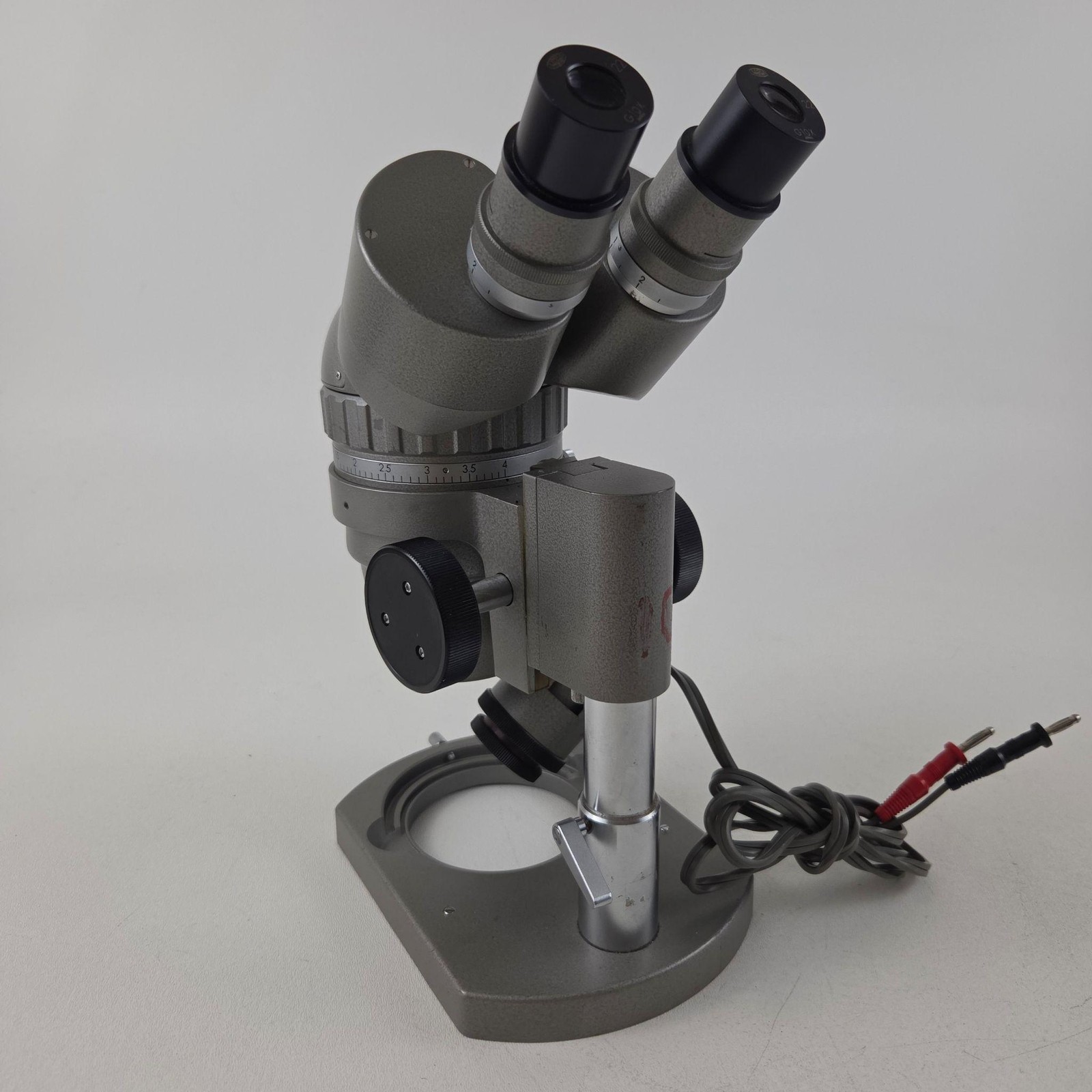 Vintage Olympus Binocular Stereo Microscope G10X LSG Tokyo Japan Gray Used