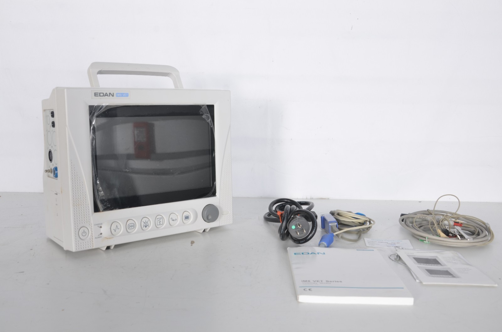 Edan iM8 VET Veterinary Pet Animal Patient Monitor With Attachments Tested Works