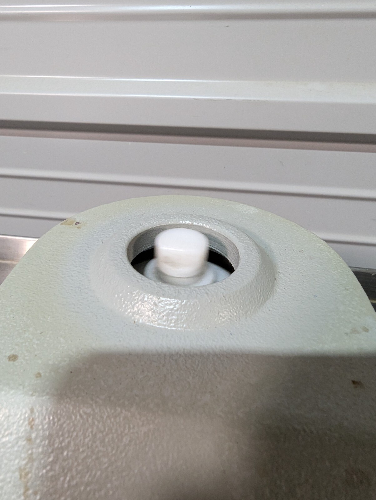 VWR Mini Vortexer Vortex Mixer 58816-121 without Platform / Dial Knob
