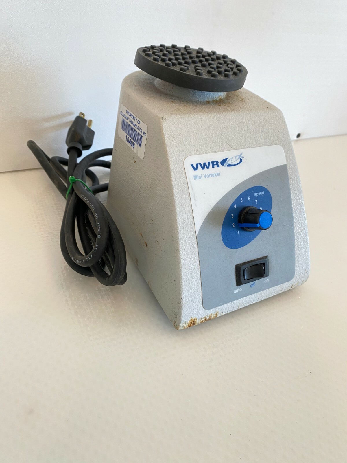 VWR Mini Vortexer 58816-121 Model 945300 VM-3000 Flat Top With Warranty