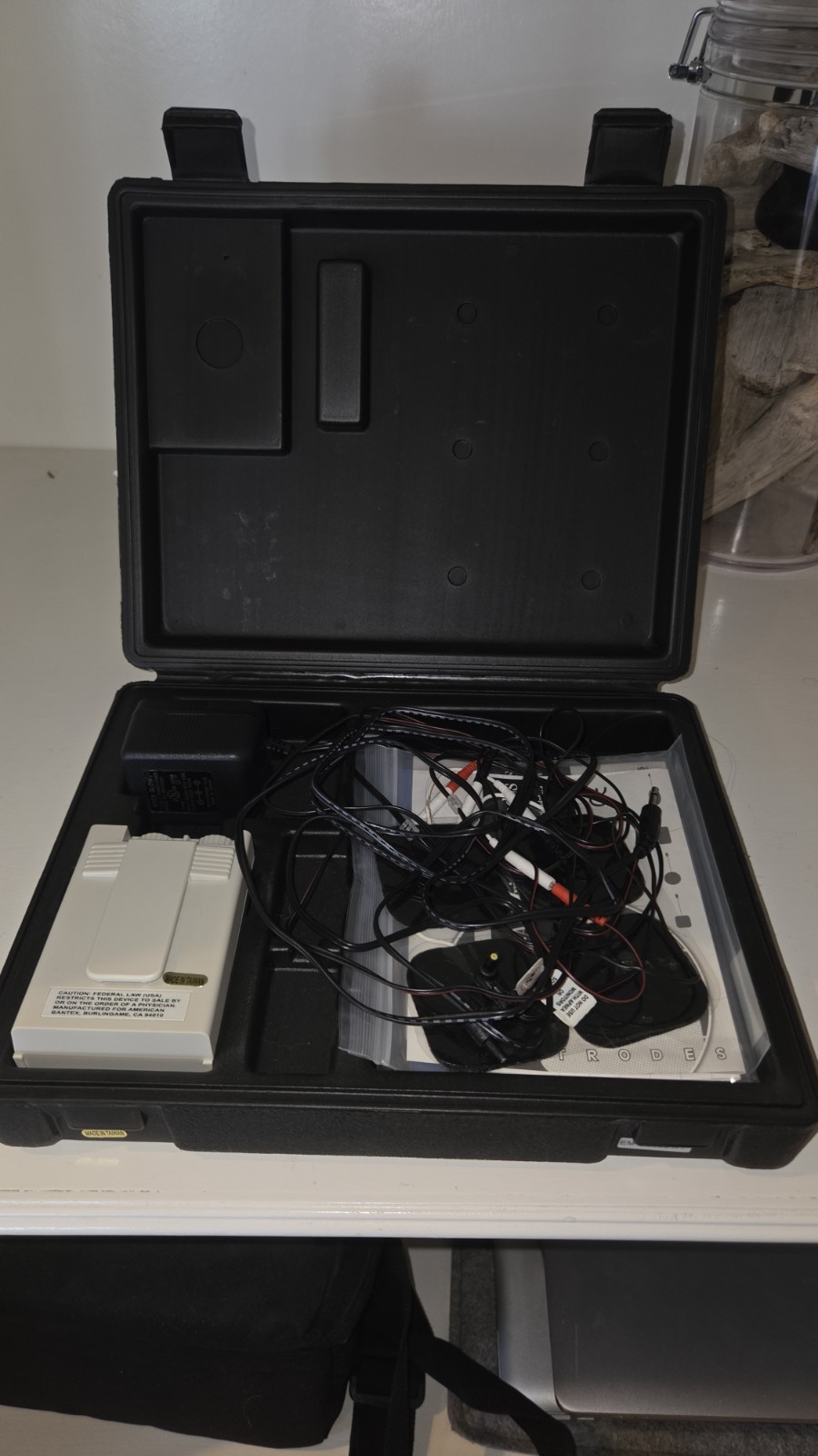 Compass Health IF 4000 Analog Interferential Unit with Case and Pads