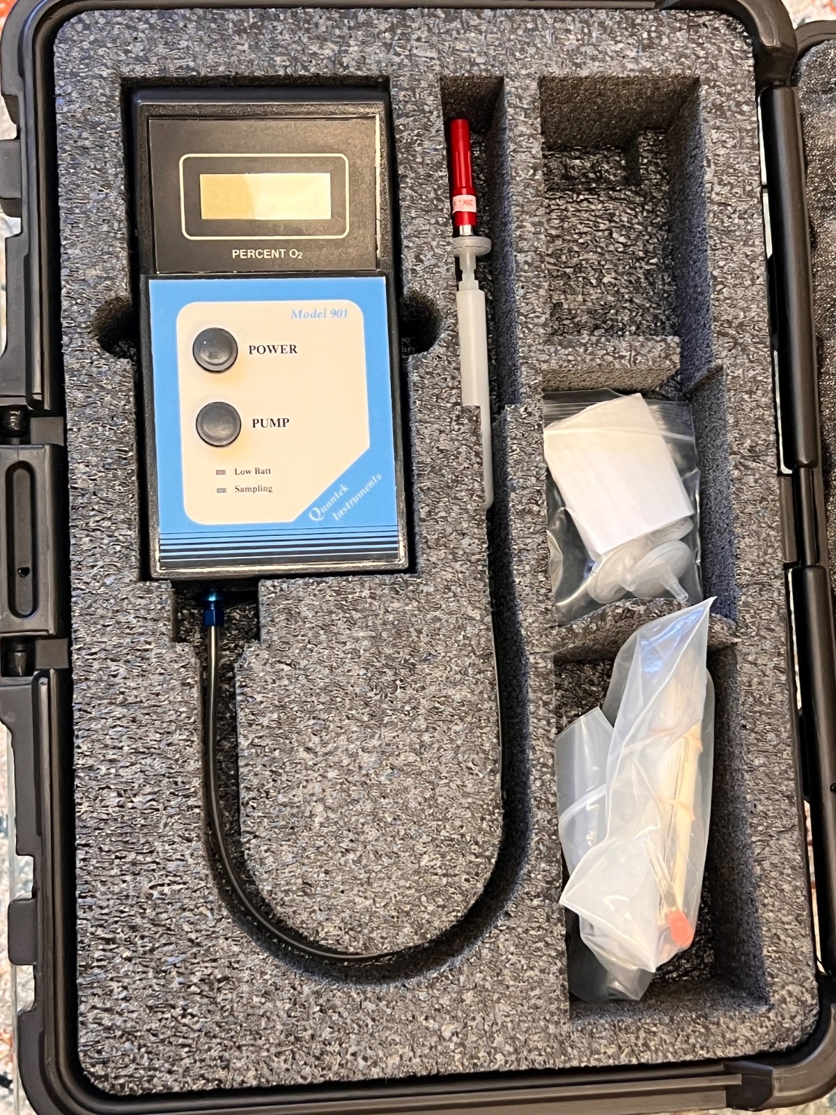 Quantek Instruments Model 901 Headspace Oxygen Analyzer, handheld with Case