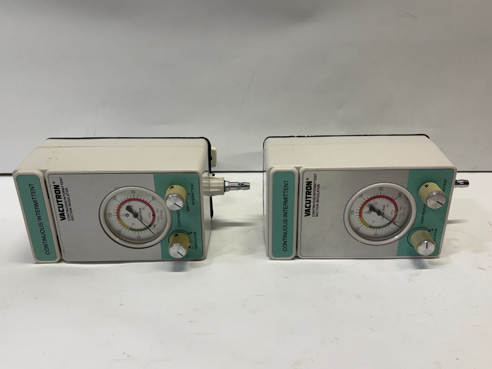 (LOT OF 2) Chemetron Vacutron 22-05-0532 Continuous/Intermittent Regulator