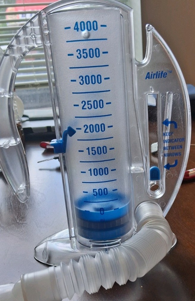 AirLife 4000 Handheld Incentive Spirometer 0-4000 mL Volumetric w/ Tubing