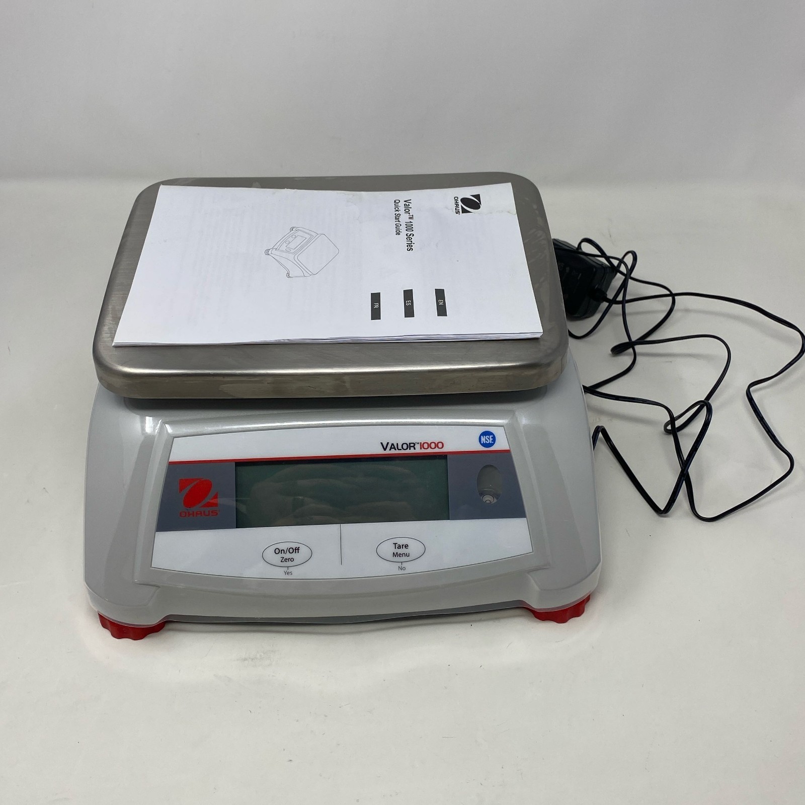 Ohaus Valor 1000 V12P15 Gray/Stainless 30 lb x 0.005 lb Bench Scale