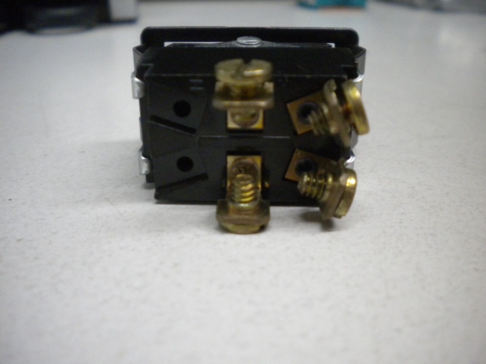 Unbranded Rocker Switch from a Precision Scientific 31037 Incubator – 10A/250V