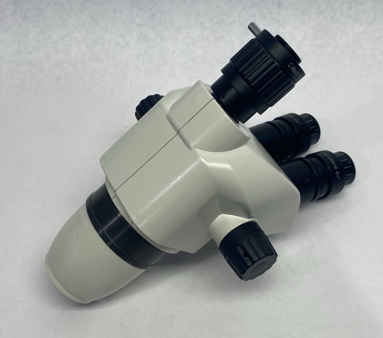 EEEDBEDDA-6.7X-45X Trinocular Stereo Microscope, Simul-Focal, WF20X/12 Lenses