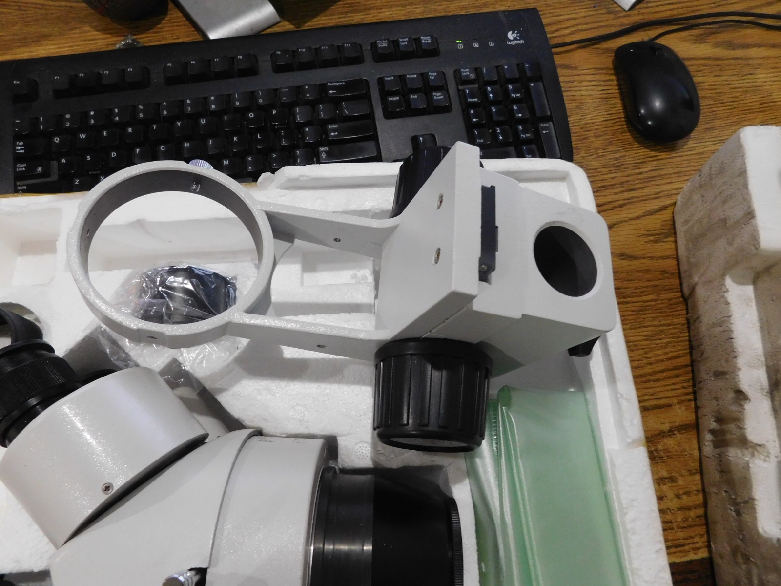 Unbranded Microscope Kit with Eyepieces, Mount, Head & other Accessoreies. NOS
