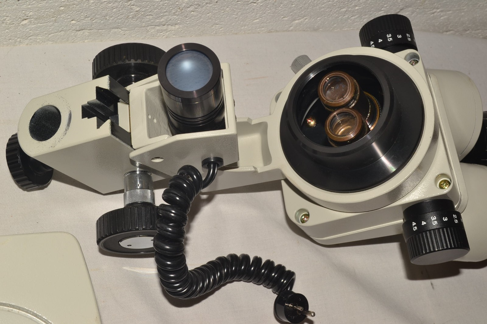 Meiji EMZ Stereo Binocular Microscope w/Dual Illuminated Desktop Stand