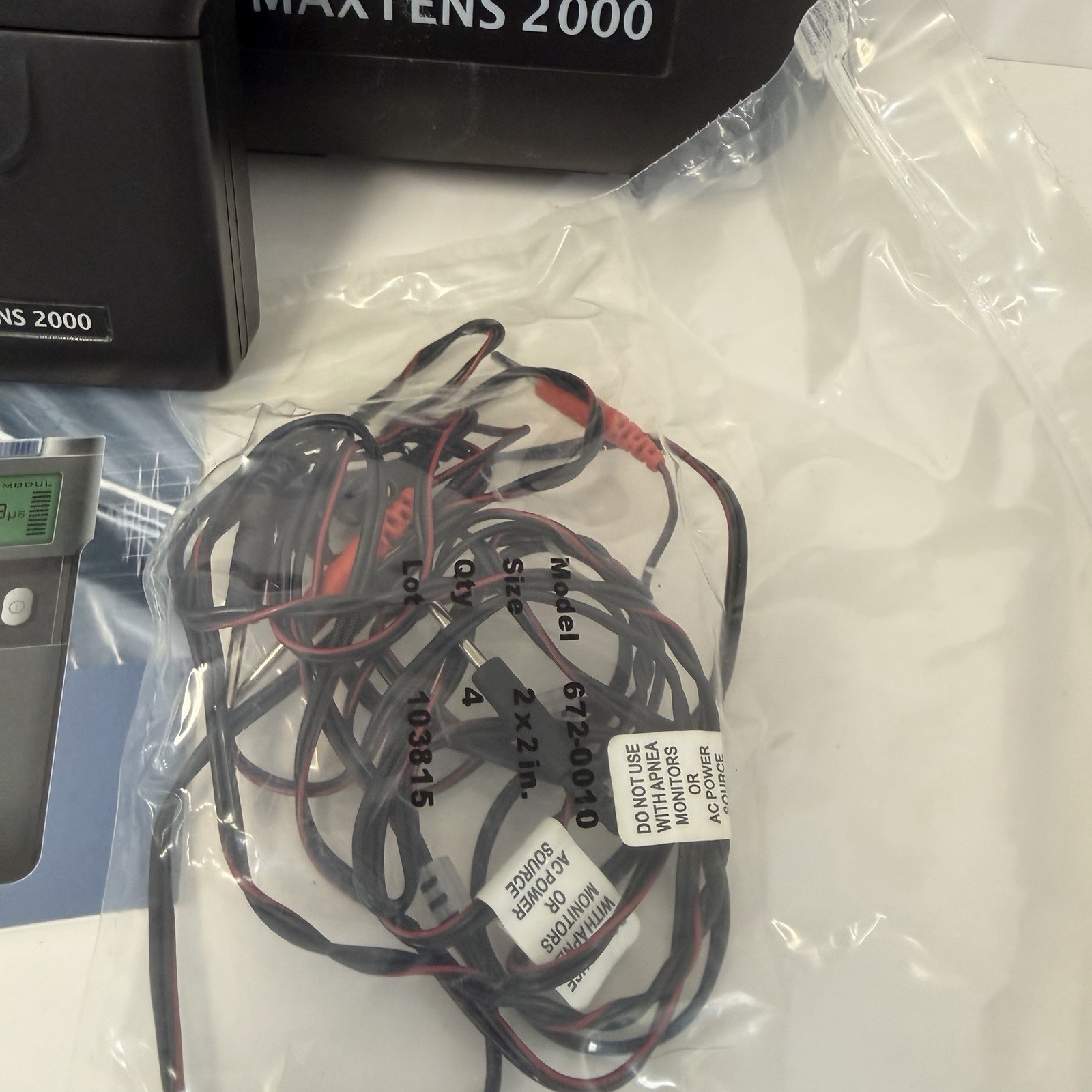 Maxtens 2000 Analog TENS Unit Electrical Nerves Case Wires Instructions