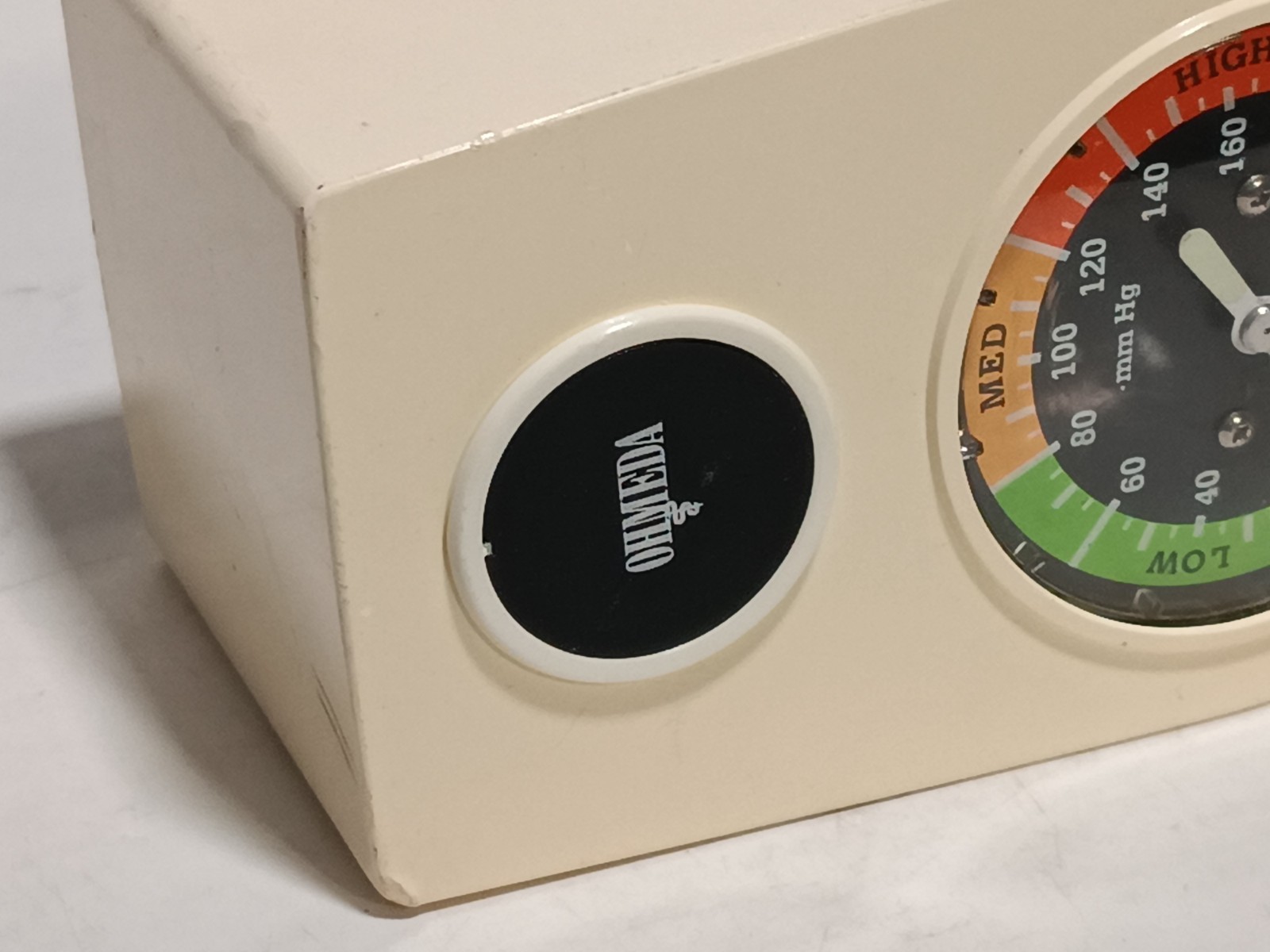 Ohmeda 6-1251 Intermittent/Continuous Suction Unit Vacuum Regulator, 00-200 mmHg