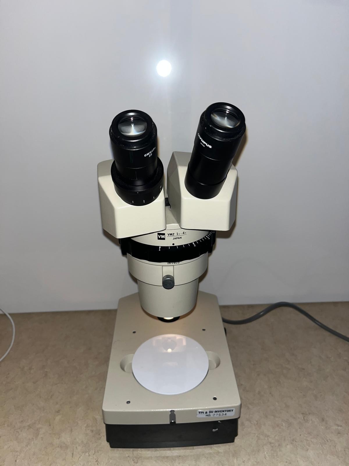 Olympus VMZ Stereoscopic Microscope 1x-4x w/ Illuminator Base
