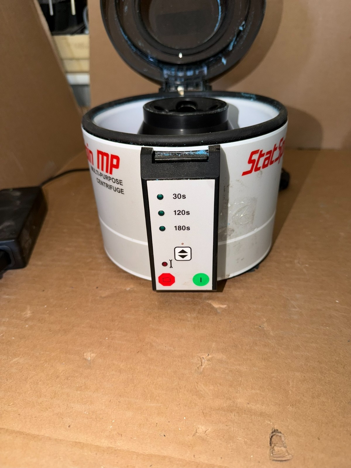 Beckman Coulter StatSpin Express 2 Centrifuge Laboratory Blood Sample 120V