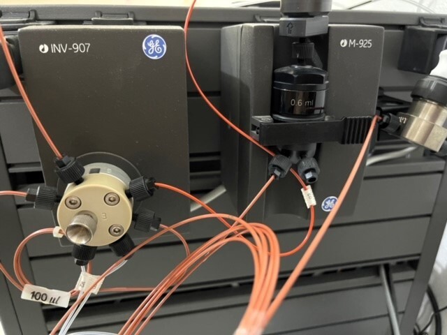 GE AKTA System FRAC-950, P-920, UPC-900, INV-907,M-925, DHL Ship World Wide