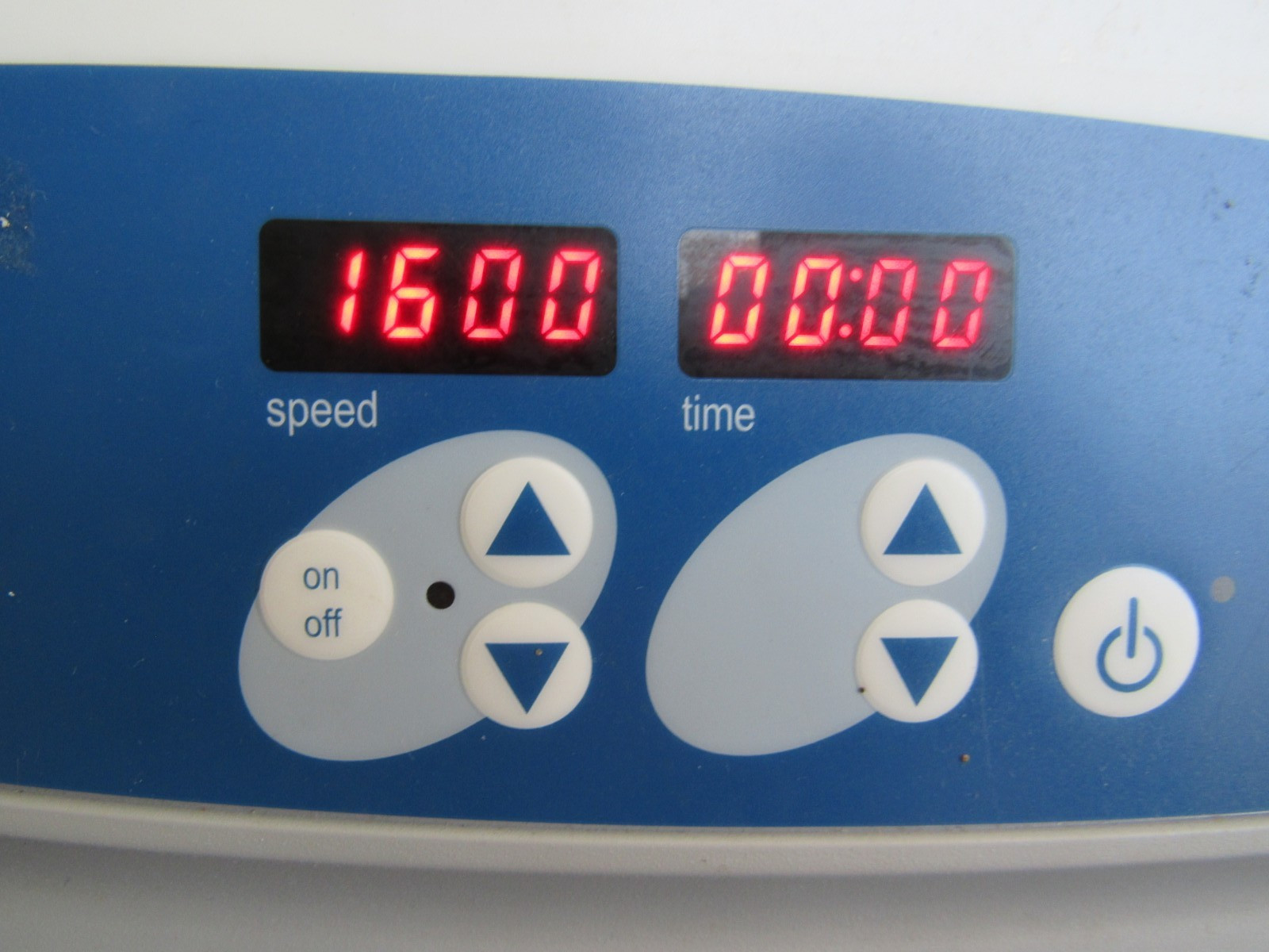 VWR 1600RPM Stirrer with 10.5 X 10.5 inch Aluminum Top digital GUARANTEED