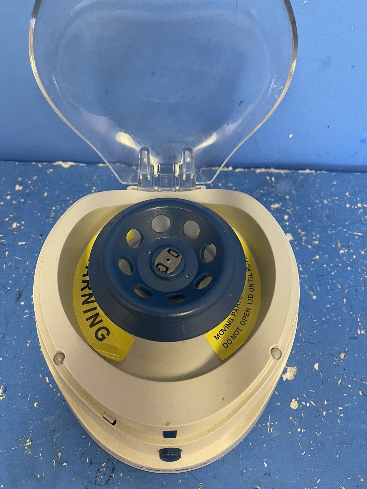 VWR Mini Benchtop Centrifuge 20W 3A amps AC100-240V 50/60Hz C0803 76269-066