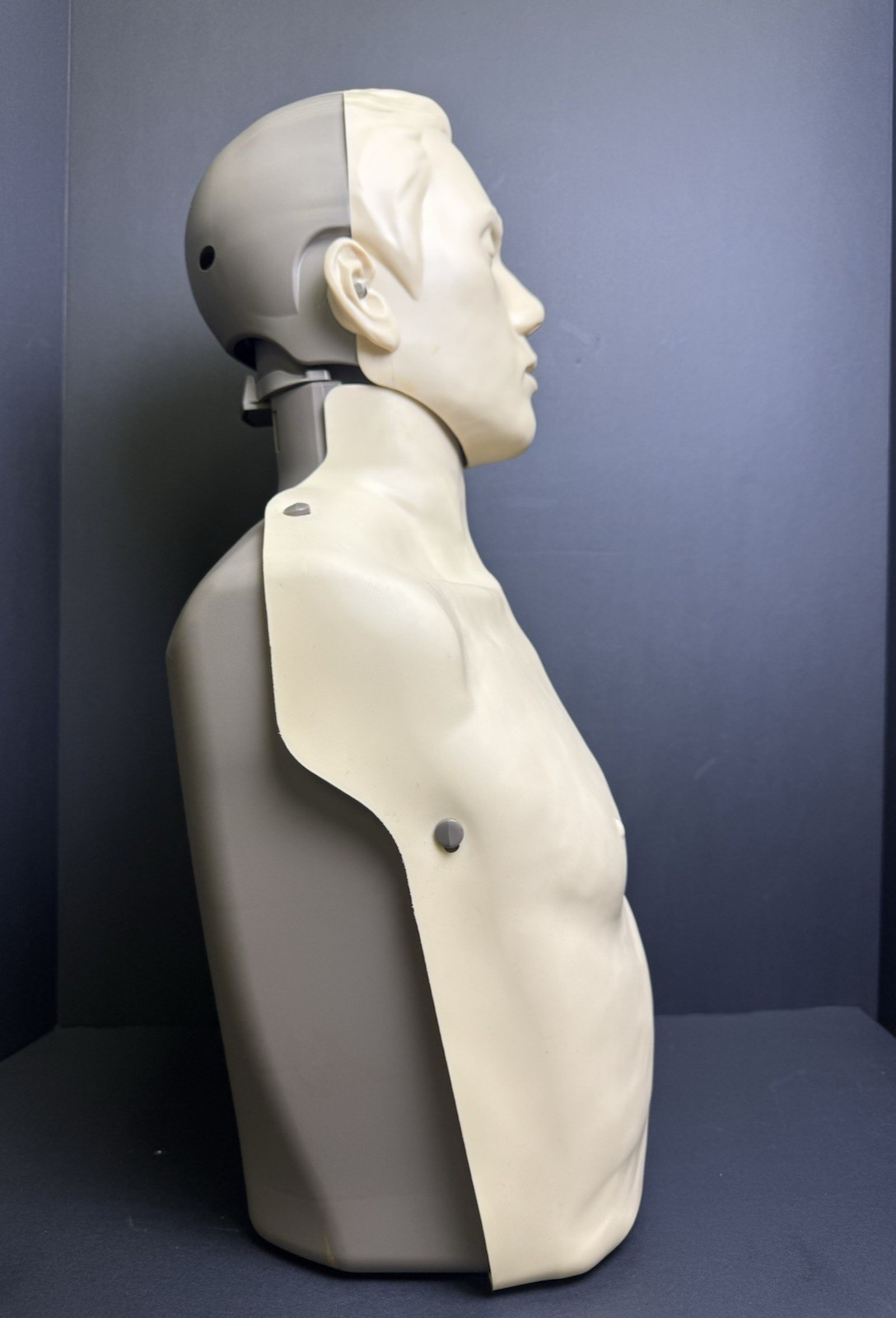 Innosonian Brayden CPR Manikin Adult Training Dummy with Red Indicator Lights