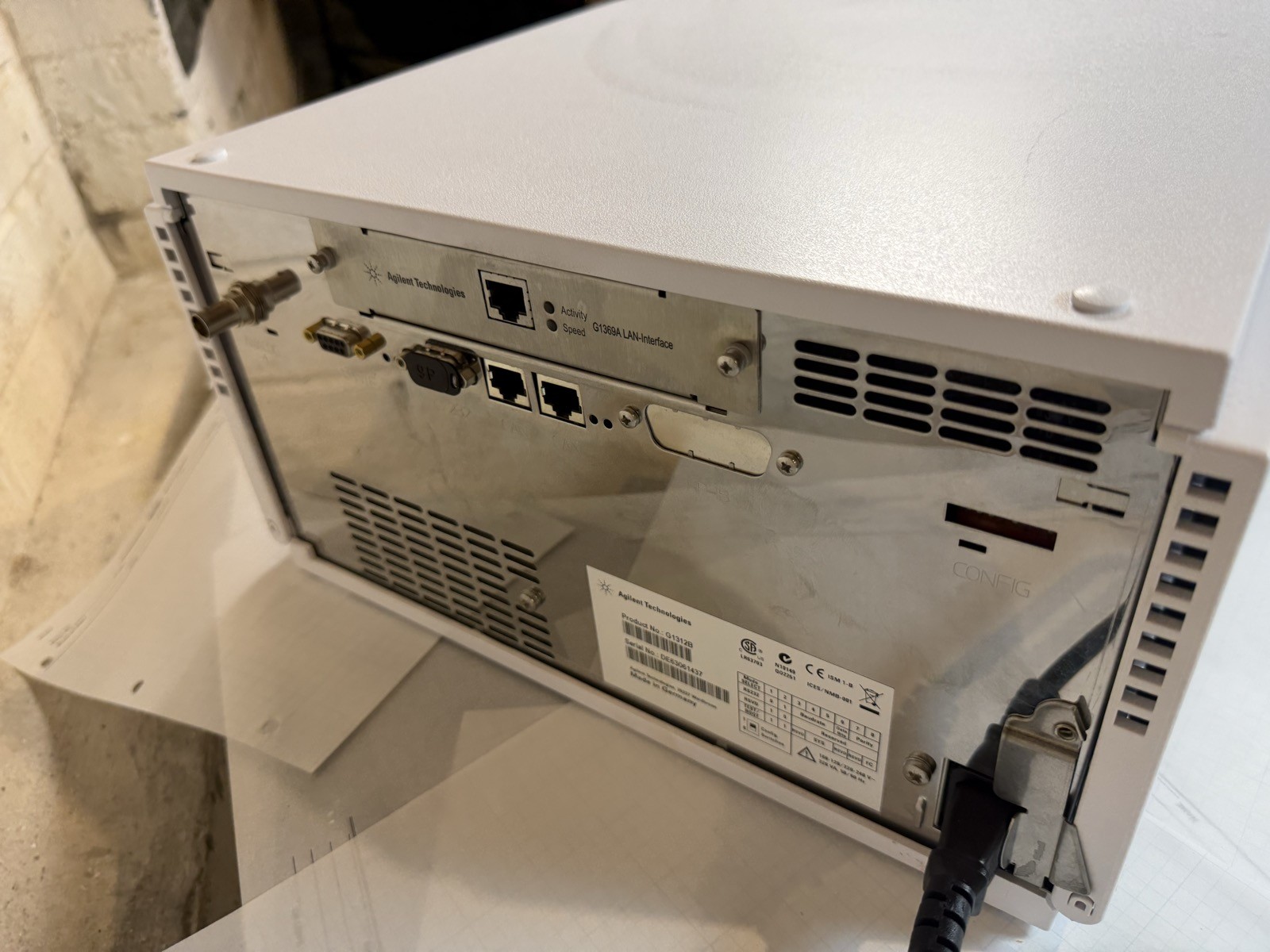 Agilent 1200 G1312B Binary Pump SL HPLC S/N DE63061437 — Powers On, Pumps Water